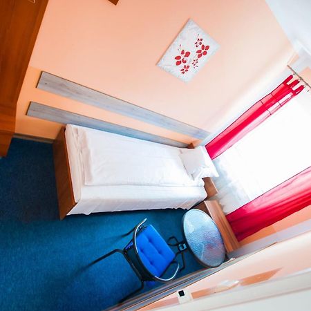Red Carpet Hostel Krasków Εξωτερικό φωτογραφία