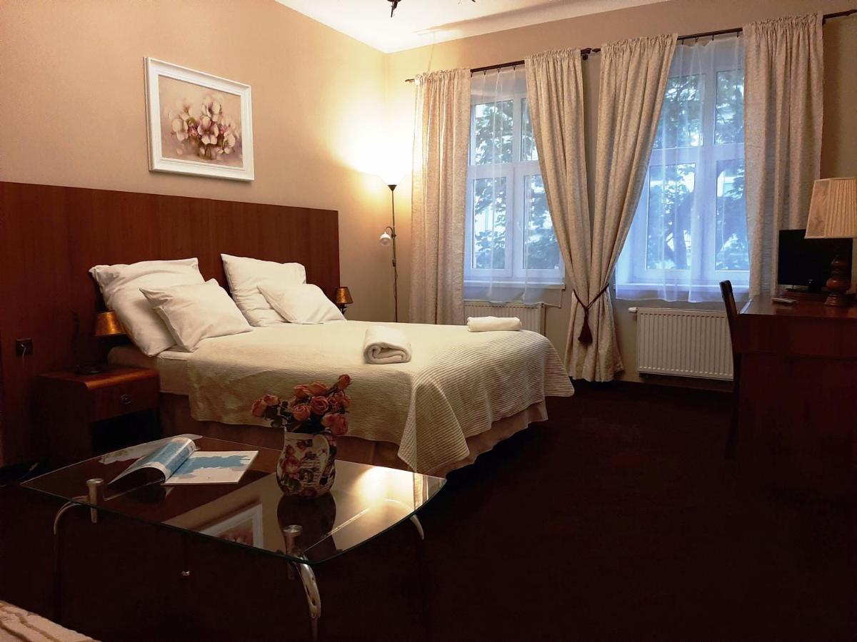 Red Carpet Hostel Krasków Εξωτερικό φωτογραφία