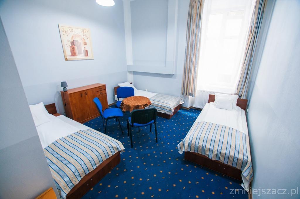 Red Carpet Hostel Krasków Εξωτερικό φωτογραφία