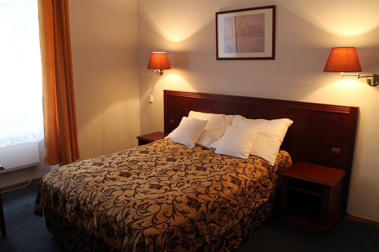 Red Carpet Hostel Krasków Εξωτερικό φωτογραφία