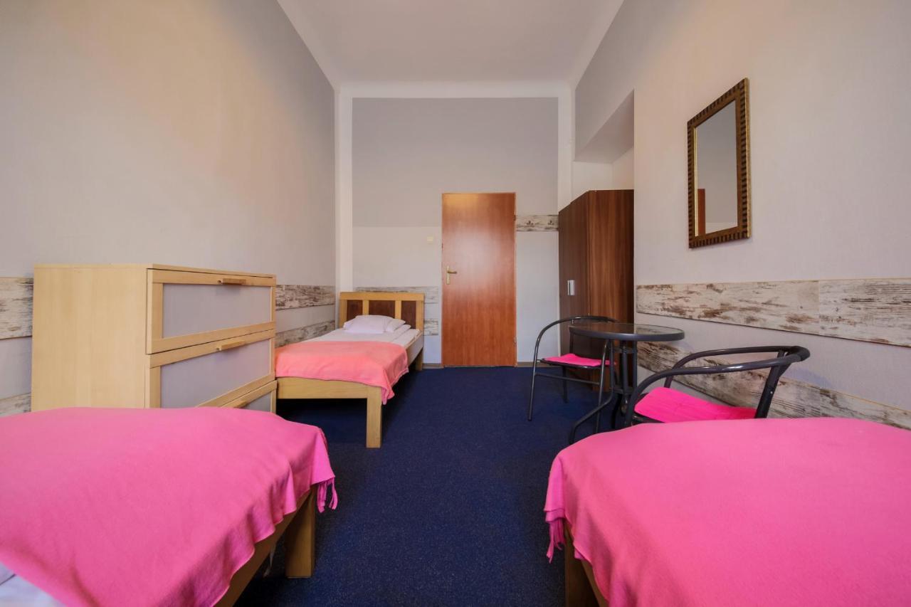Red Carpet Hostel Krasków Εξωτερικό φωτογραφία