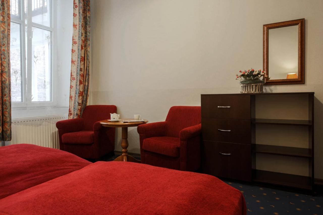 Red Carpet Hostel Krasków Εξωτερικό φωτογραφία