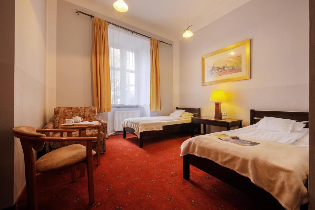 Red Carpet Hostel Krasków Εξωτερικό φωτογραφία