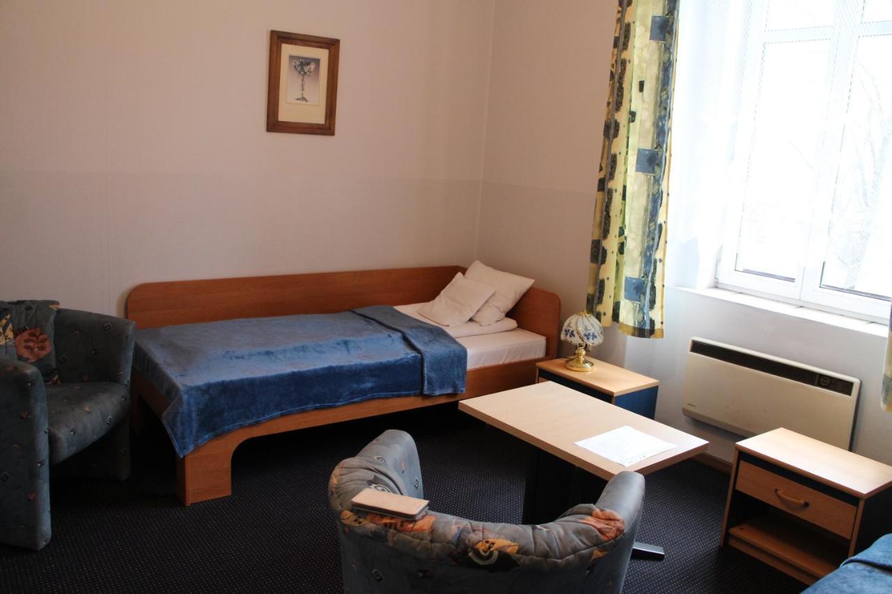 Red Carpet Hostel Krasków Εξωτερικό φωτογραφία
