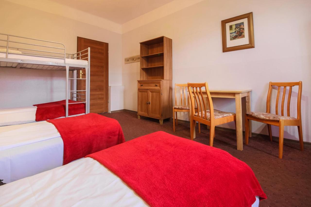 Red Carpet Hostel Krasków Εξωτερικό φωτογραφία